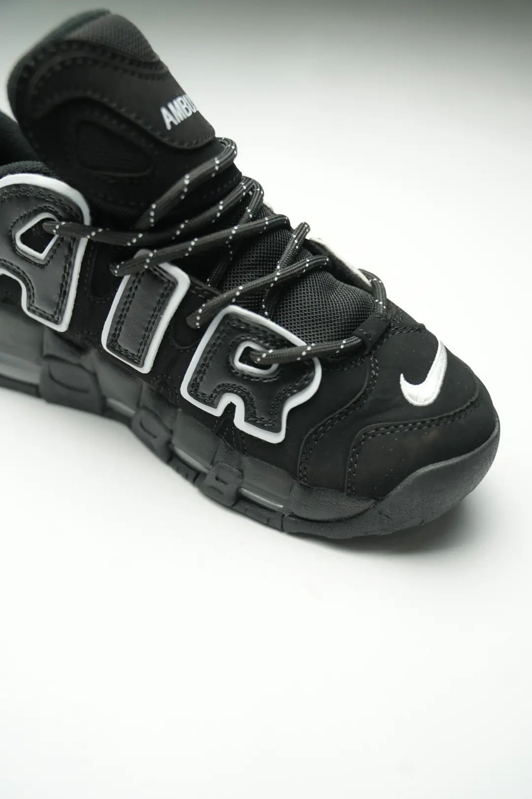 AMBUSH x Nike Air More Uptempo low 3/3