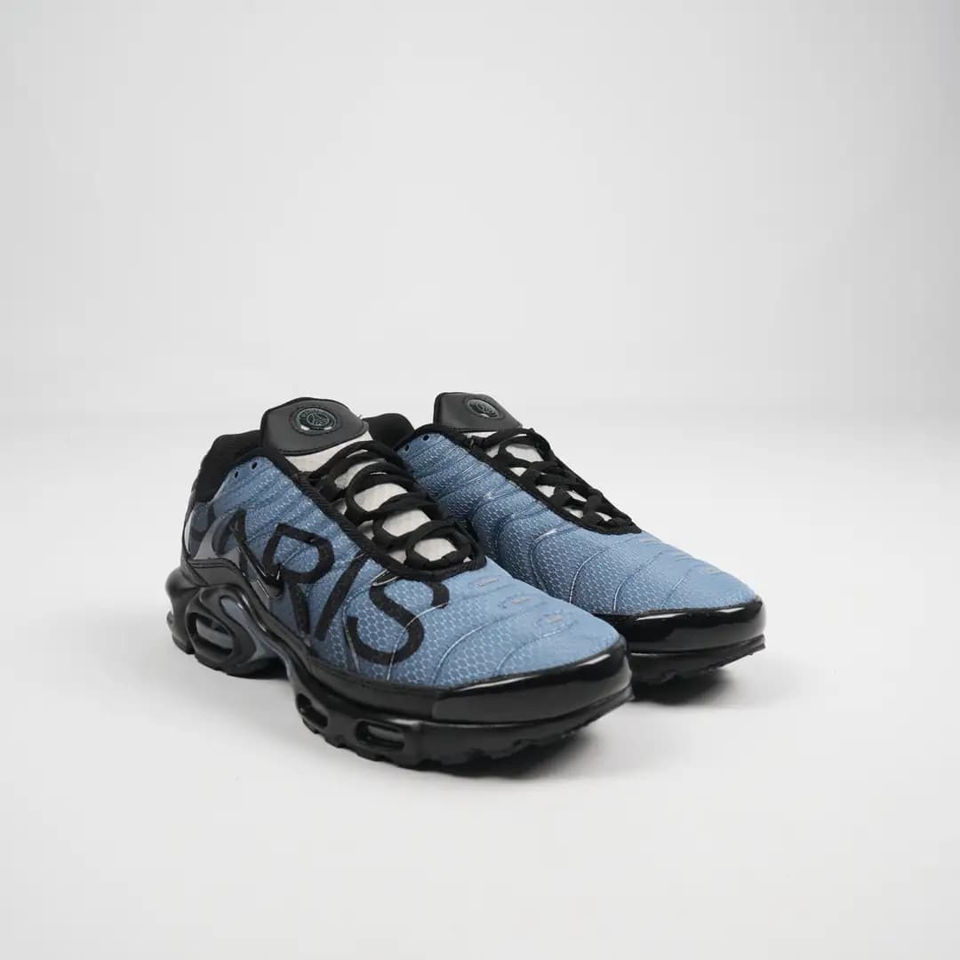 PSG x Nike Air Max Plus black particle grey 2/3