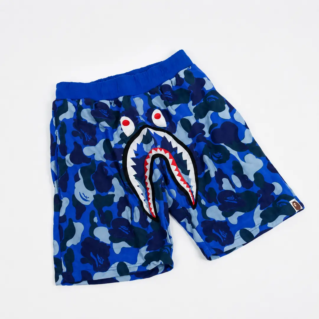 Bape Shark camo shorts 2/3