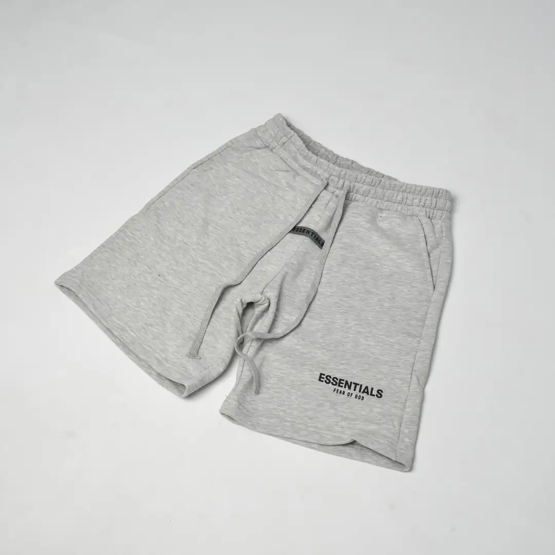 Essentials logo shorts 2 2/3